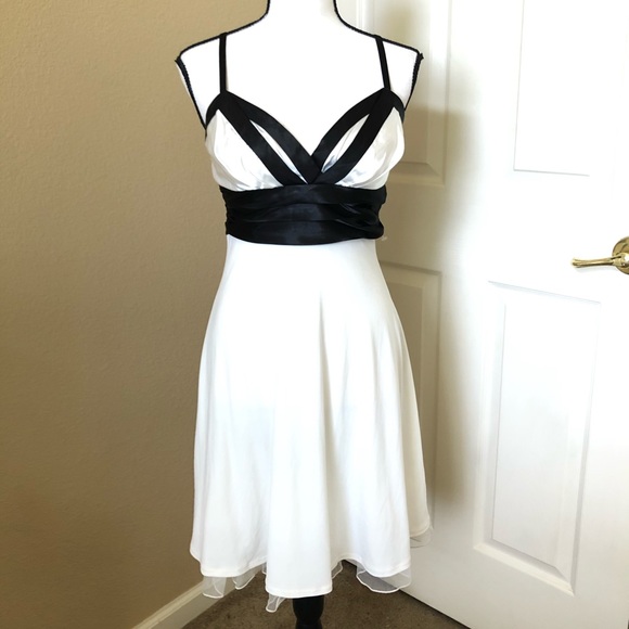 SEXY MISTRESS 🔥 B&W dress - Picture 1 of 6